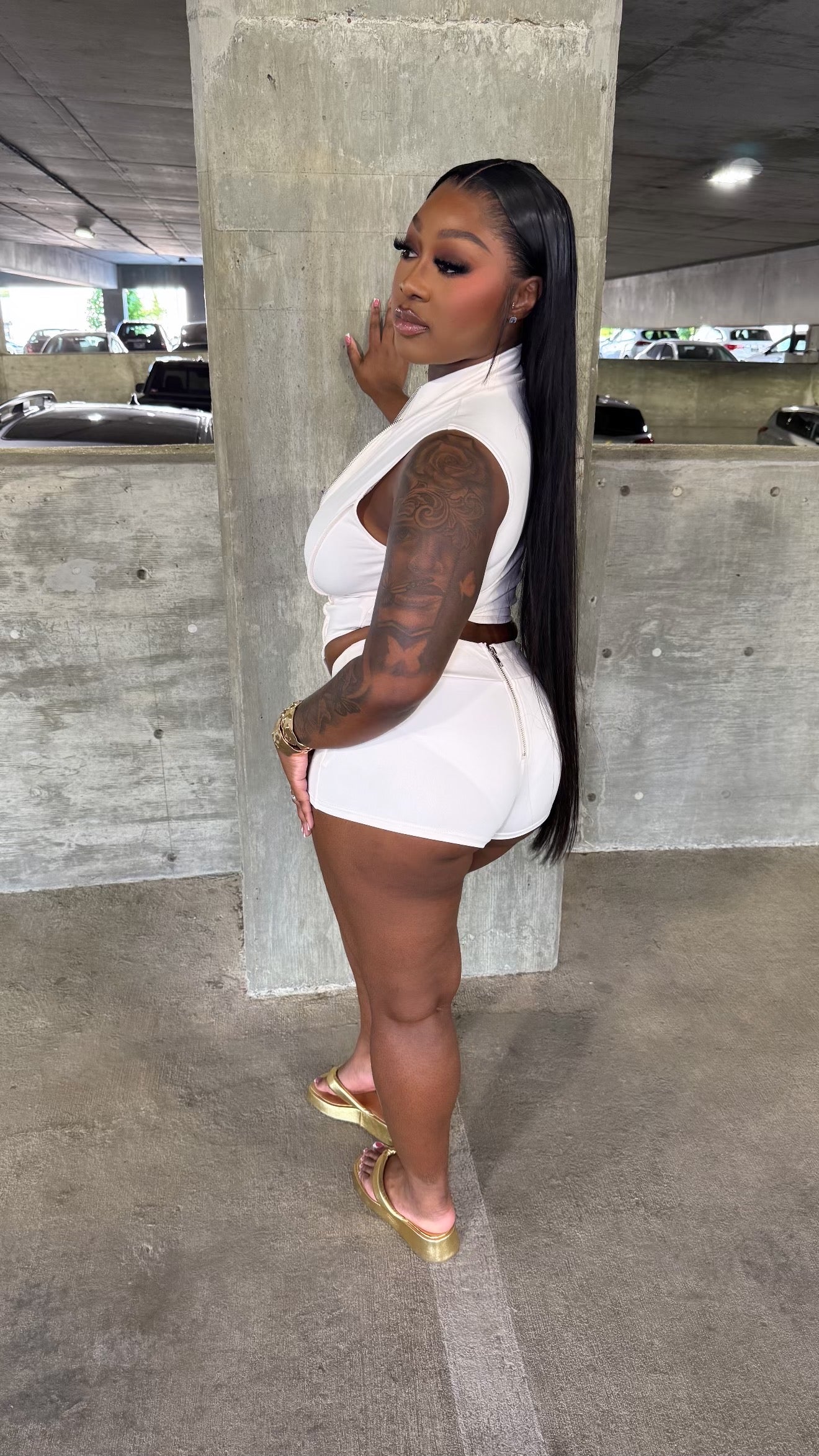 Vickie V Cut image 1